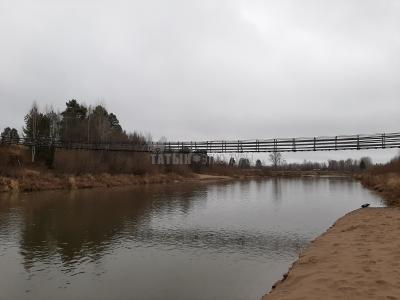 Подвесной мост в деревне Пумси  ( Удмуртская Республика  )