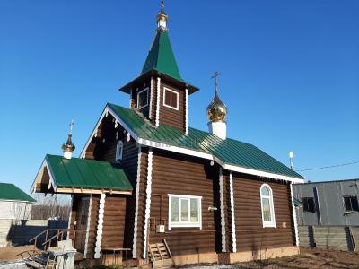 Храм Трех святителей на Воложке ( Удмуртская Республика  )