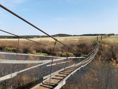 Подвесной мост в деревне Квардавозь  ( Удмуртская Республика  )